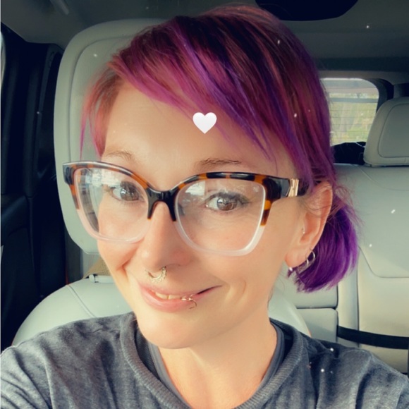 Meet your Posher, TheThriftyWife 🌈💜 - Picture 11 of 16